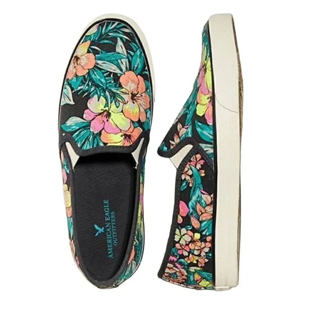 American Eagle Floral Canvas Slip On Shoes Size 9